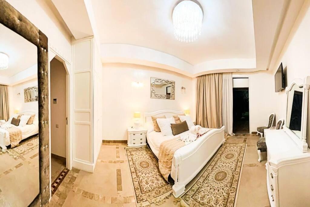 Waky Club Large Luxury Villa Marrakesh Exterior photo