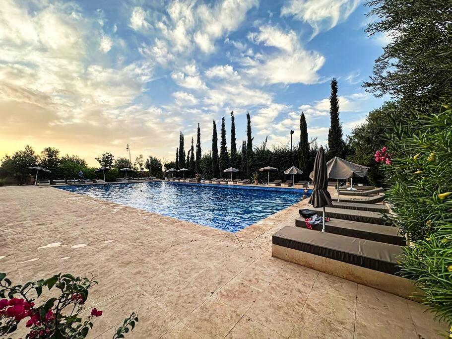 Waky Club Large Luxury Villa Marrakesh Exterior photo